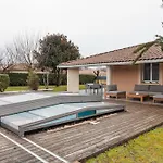 Villa Boienne Maison 8 Personnes Avec Piscine Biganos